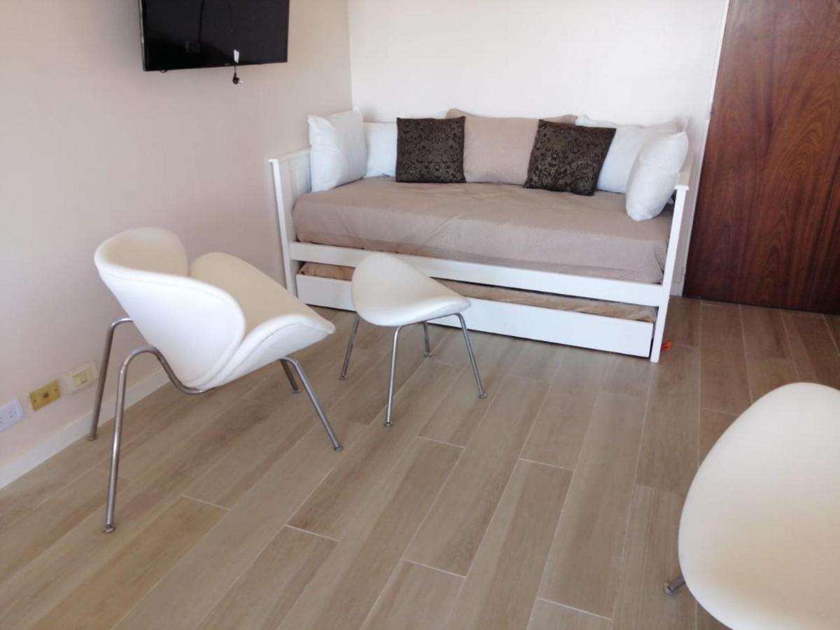 Petit Apartment En Avenida Belgrano ブエノスアイレス エクステリア 写真